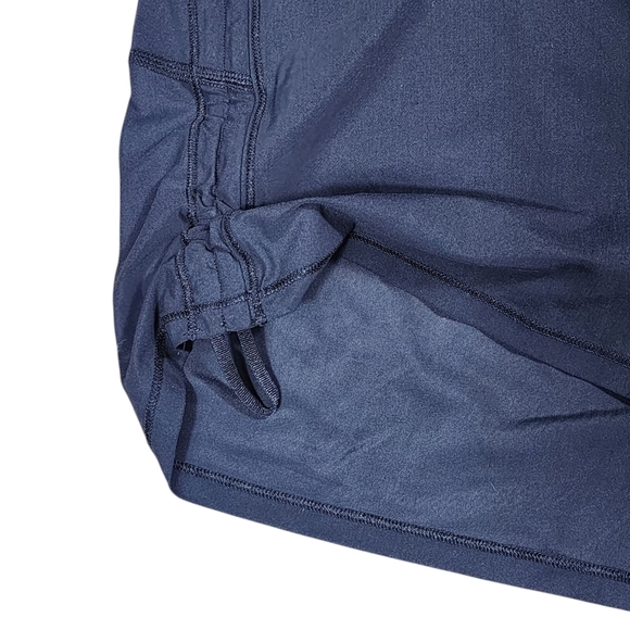 Lululemon Cinch and Stretch Short 2.5" Black Womens 8 - Picture 7 of 9